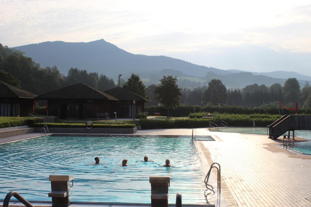 Wander Und Aktiv Hotel Roesslwirt Lam Dış mekan fotoğraf