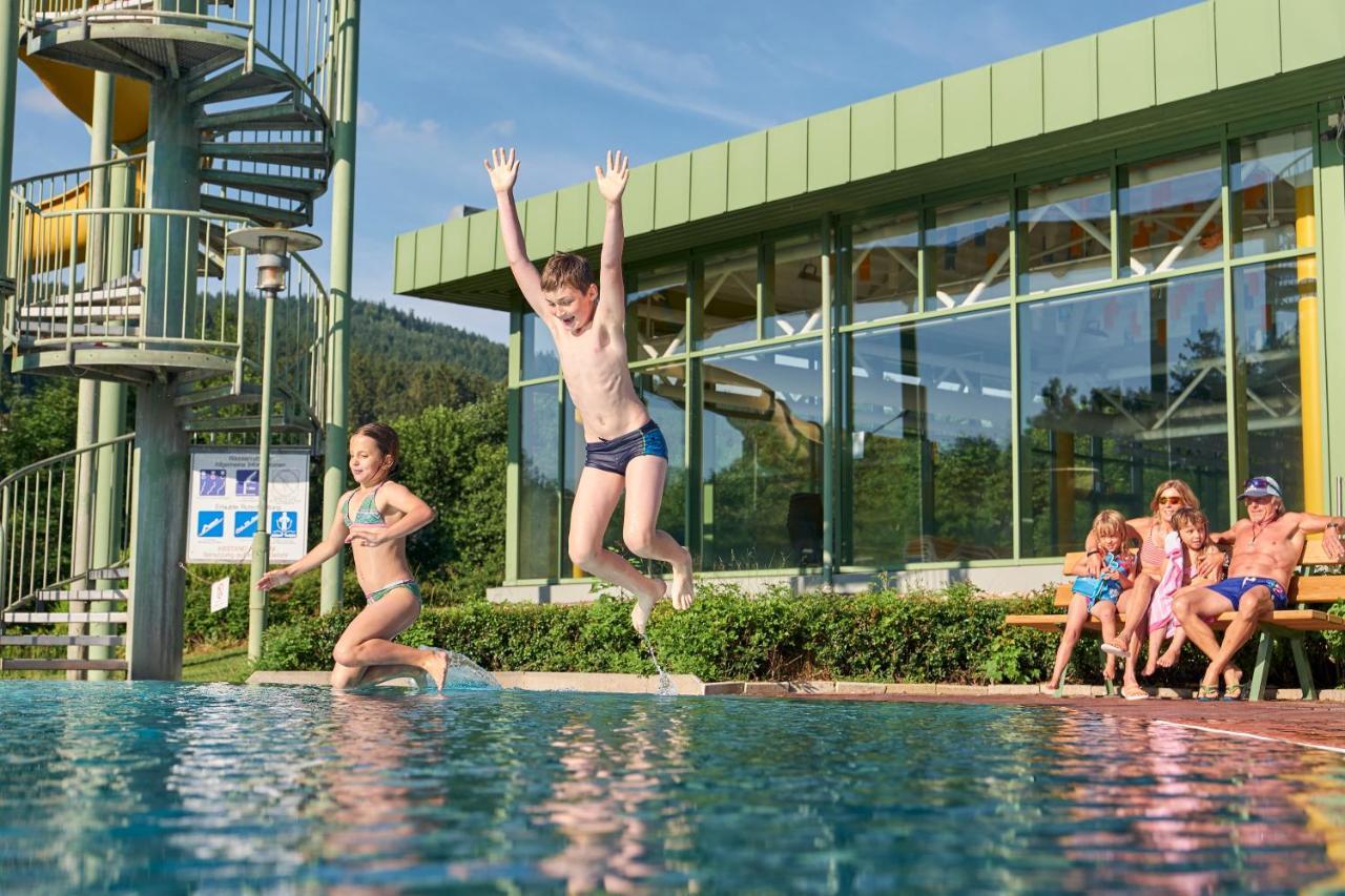 Wander Und Aktiv Hotel Roesslwirt Lam Dış mekan fotoğraf