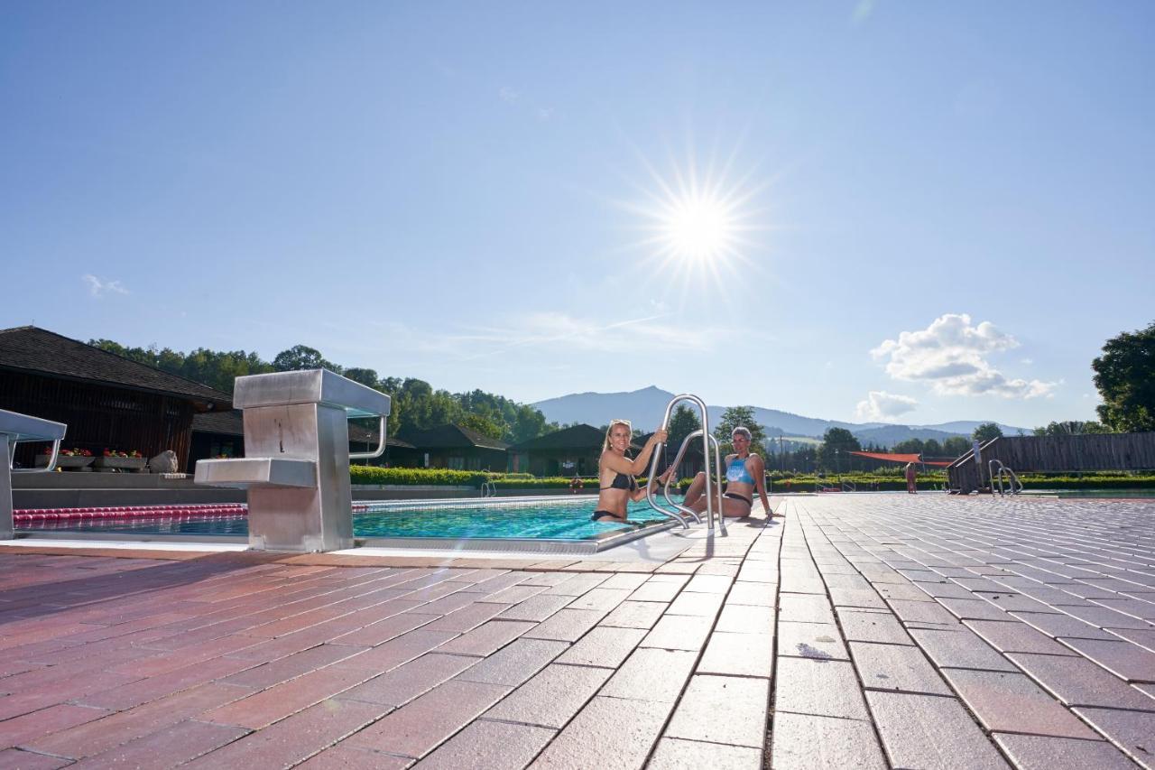 Wander Und Aktiv Hotel Roesslwirt Lam Dış mekan fotoğraf