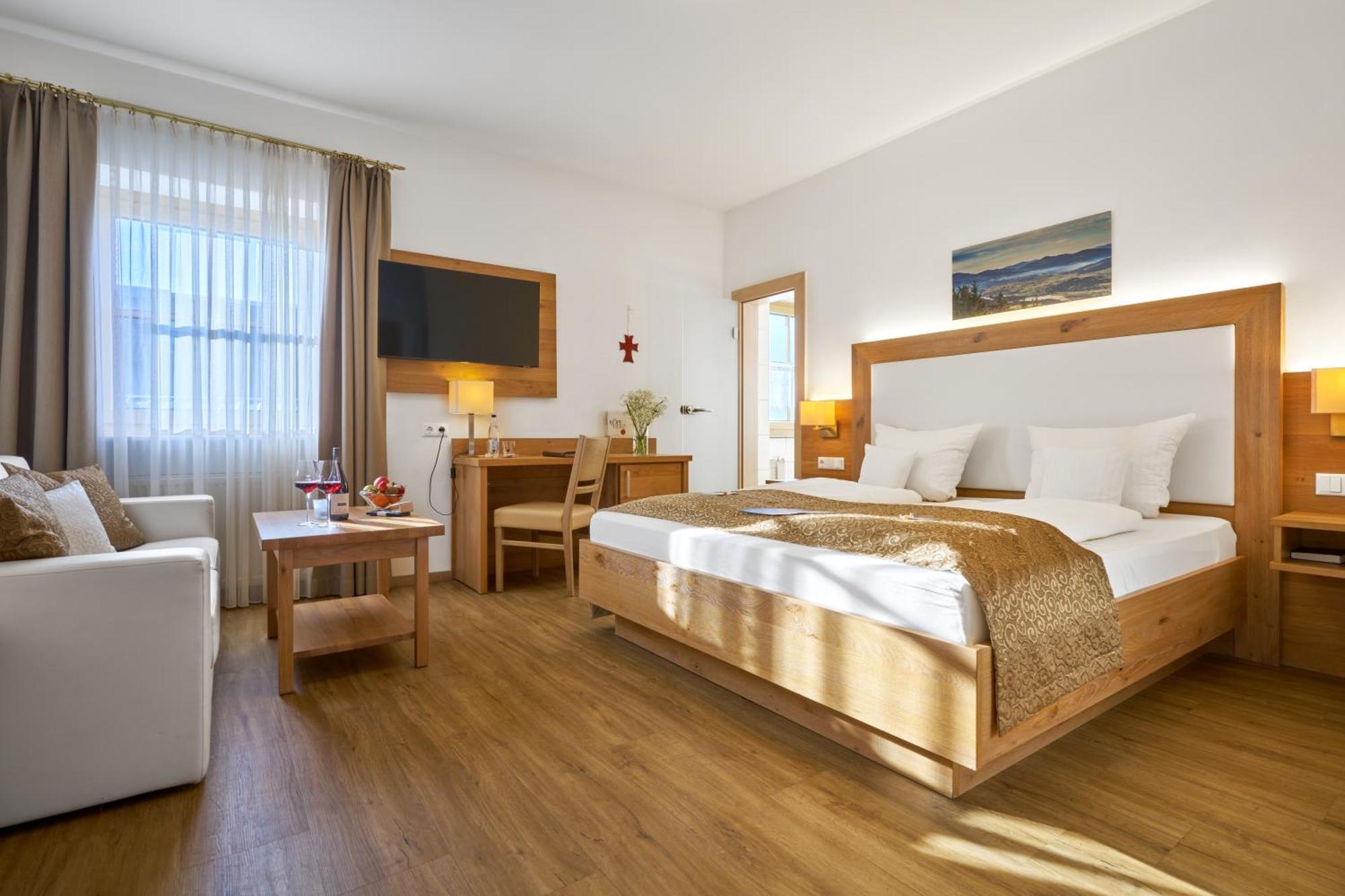 Wander Und Aktiv Hotel Roesslwirt Lam Dış mekan fotoğraf